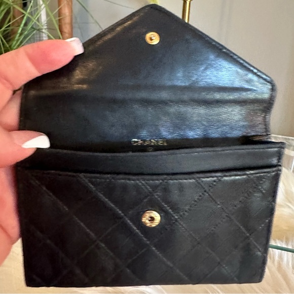 Authentic CHANEL Vintage Early 1990”s Wild Stitch Flap Wallet, in Black. EUC - Picture 3 of 16